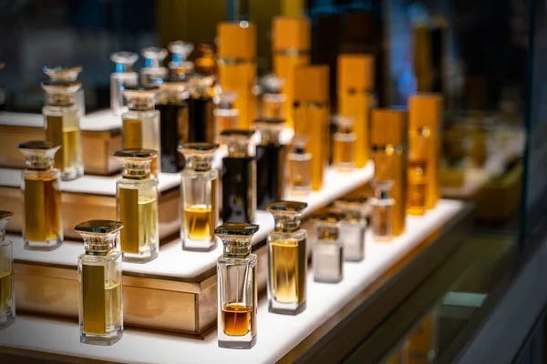 The Art of Layering Oud Fragrances for Maximum Impact